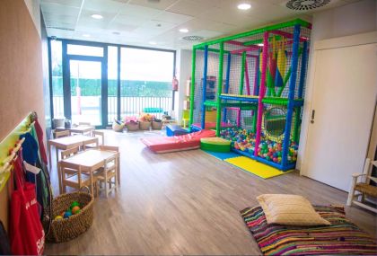 ludoteca para niños y niñas en ibiza gimnasio Bfit Ibiza Sports Club