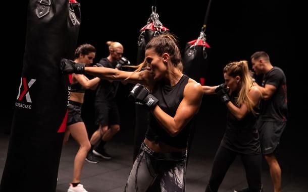 Clase de HBX Boxing en Ibiza gimnasio Bfit Ibiza Sports Club