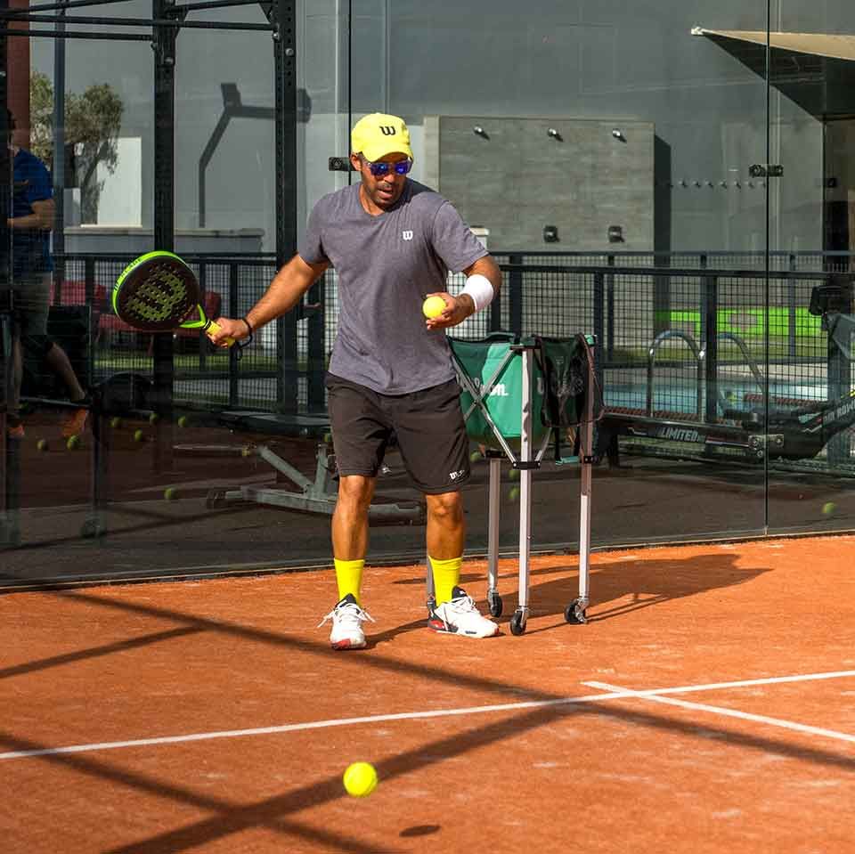 Clases de pádel en Bfit Ibiza Sports Club